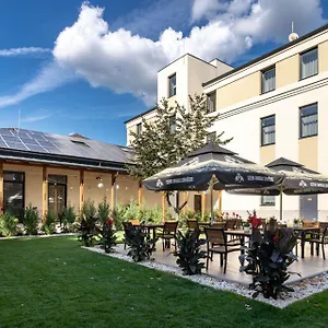 Hotel Inter, Debrecen